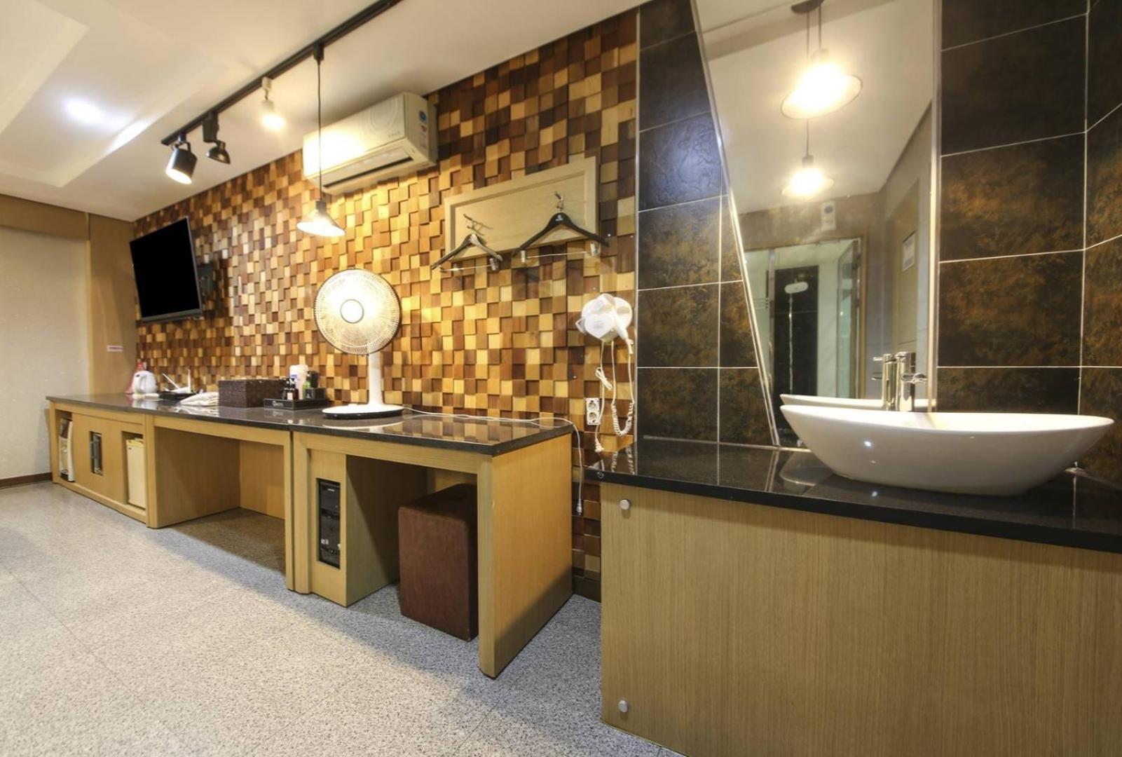 Q5 Hotel Busan Songdo Kültér fotó
